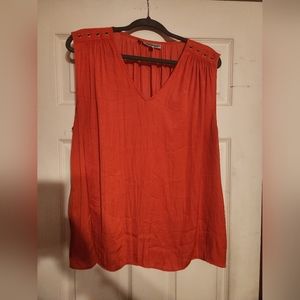 Jennifer Lopez tank top